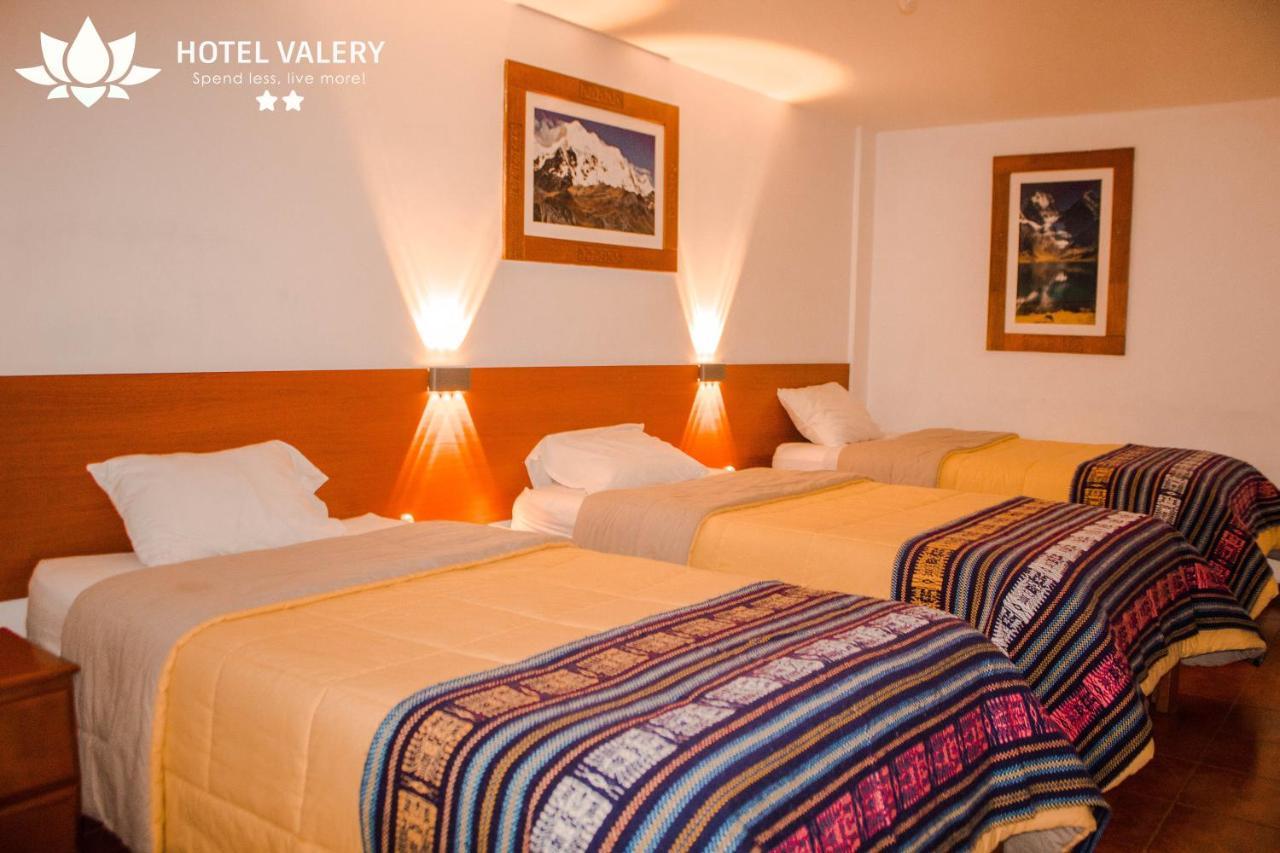 Hotel Valery 2 Estrellas Уарас Номер фото