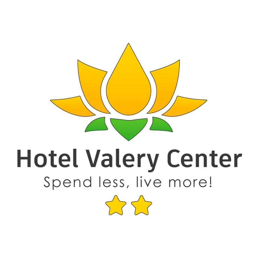 Hotel Valery 2 Estrellas Уарас Экстерьер фото