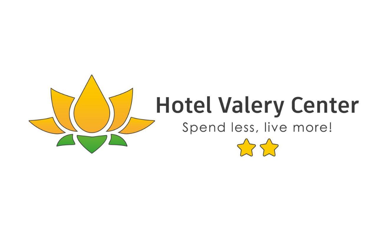 Hotel Valery 2 Estrellas Уарас Экстерьер фото